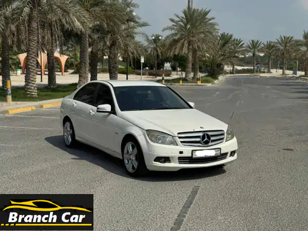 mercedes benz c 200/2011 (white) mileage 169350 km, mid option alloy wheel, leather seat, sensors, .