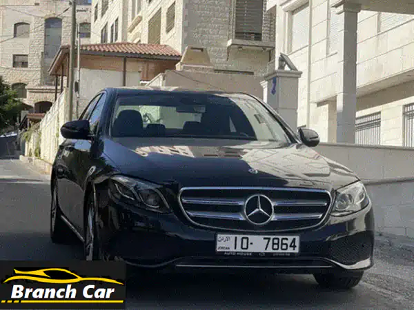 MERCEDESBENZ E2002018 فتحة ماشية 85 ألف وارد المانيه