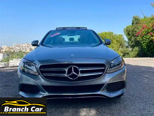 MercedesBenz CClass 300 model 2016 clean car fax 4