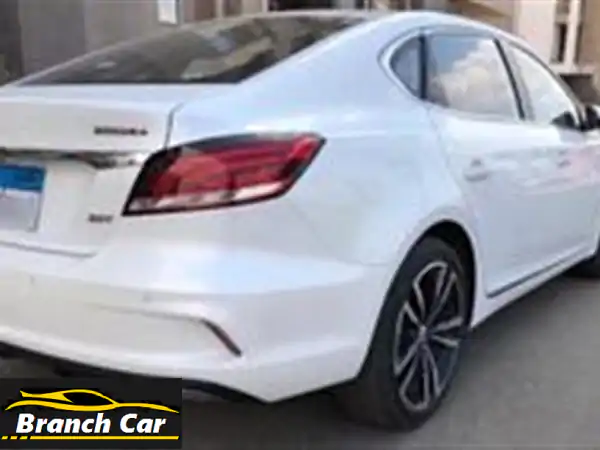 MG6 2022 لاكجري - أبيض - فرش جلد أحمر - 67,000 كم - رخصة حتى 2/2025 - الشروق