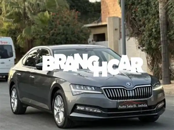 Skoda Superb Style BVA Diesel 2022 - 50000km - حالة ممتازة - صلالة الجديدة