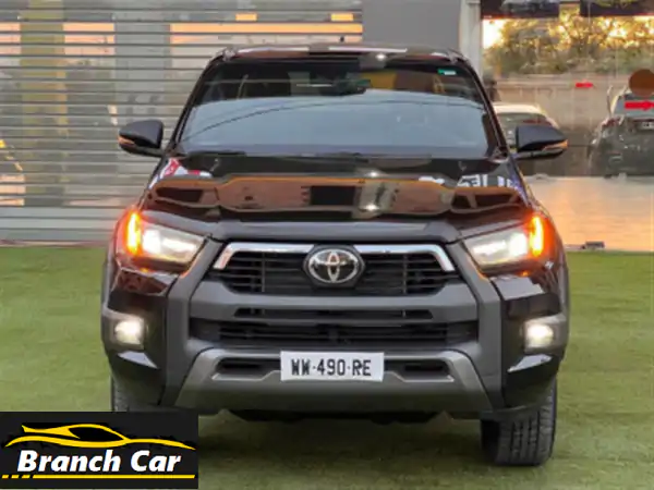 Toyota Hilux 2024 Invincible