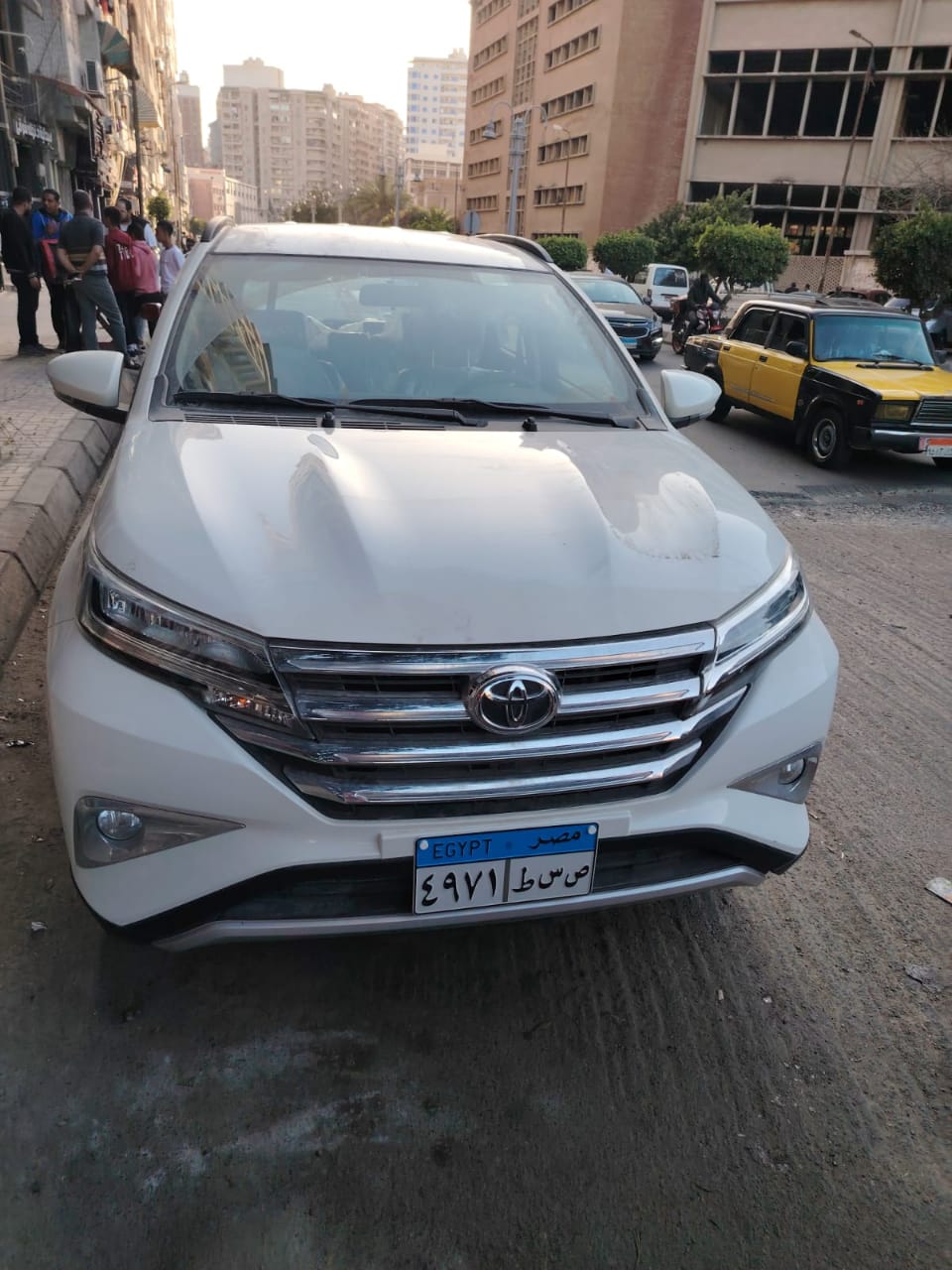 راش بسائق محترف: قيادة آمنة ووصول سريع إلى أي وجهة.
