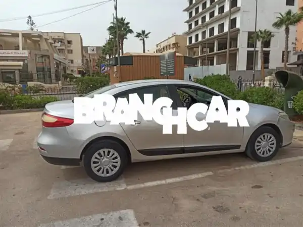 فرصة ذهبية: رينو فليونس 2011 بنزين نظيفة جداً للبيع...