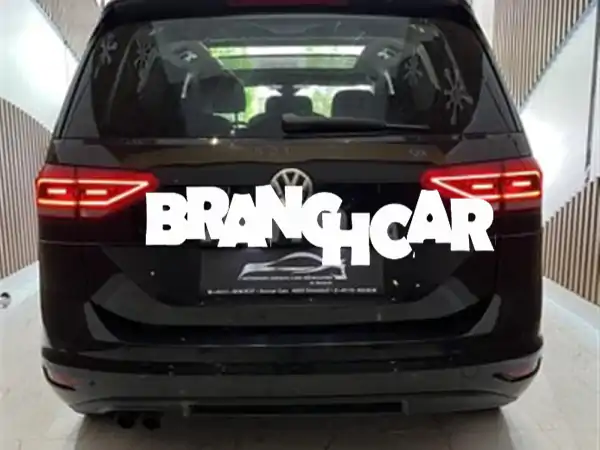 فرصة استثنائية: فولكس فاجن توران ديزل 2017 | يد أولى، حالة ممتازة بوجة | AUTOHOUSE GERMAN CARS
