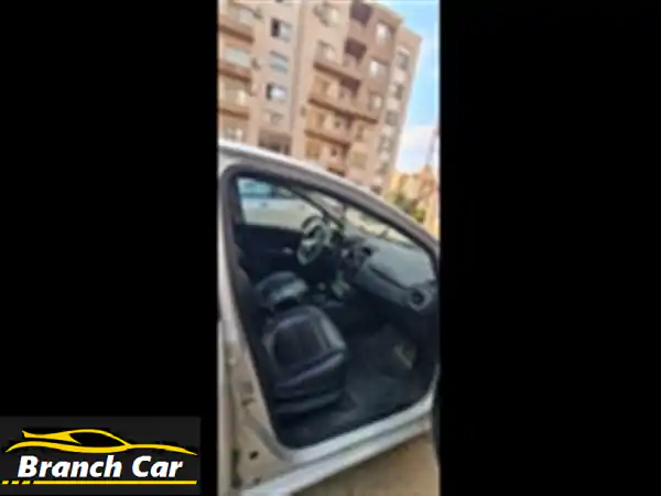 فرصة لا تعوض: فيات بونتو 208 للبيع بالشروق - أمان، اقتصاد، وراحة!