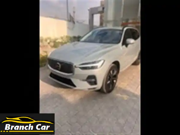 فولفو XC60 Essential 2026: اكتشف الأناقة الاسكندنافية، الأمان المطلق، وتقنيات المستقبل!