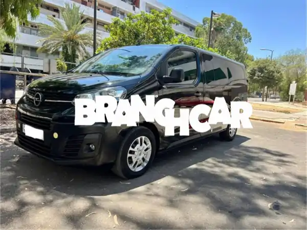 للبيع: أوبل فيفاروا 2021 ديزل مانيوال في الدار البيضاء...