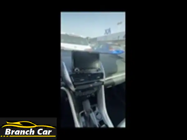 ميتسوبيشي اكليبس كروس 2025 خليجي: رفاهية بلا حدود (ما عدا فتحة السقف!)