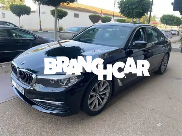 فخامة وكفاءة: BMW الفئة الخامسة 520d أوتوماتيك 2017...