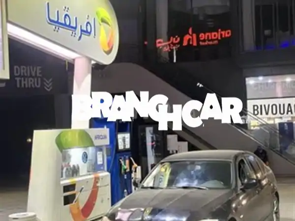 بي إم دبليو الفئة الثالثة 318i موديل 2011 LCI: الأداء والفخامة بحالة ممتازة | الدار البيضاء