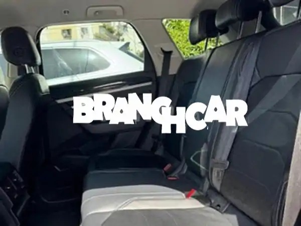فولكس فاجن طوارق 2019 ديزل: فخامة SUV بأداء لا يُقاوم ومواصفات أمان عالية | 95,000 كم