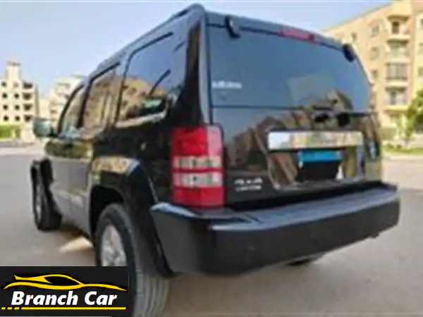 جيب شيروكي 2010 للبيع بالمعادي: المغامرة تبدأ من هنا!