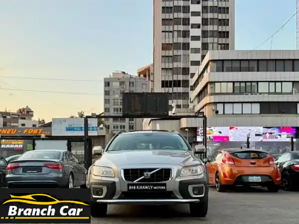 فولفو XC70 2008 بيج: دفع رباعي، جلد، فتحة سقف، مالك...