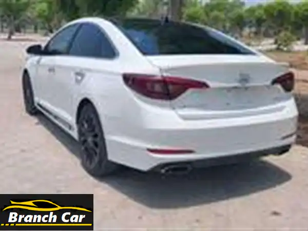هيونداي سوناتا 2015 للبيع بالرياض | حالة ممتازة، ممشى قليل، أبيض نظيف!