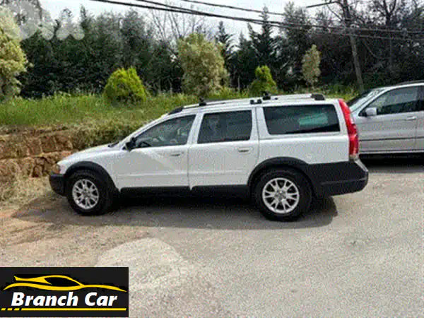 فولفو XC70 2008 بيج: دفع رباعي، جلد، فتحة سقف، مالك واحد! (للبيع في لبنان)