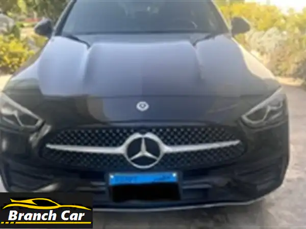 مرسيدس C180 2024 AMG وكيل: الفخامة والأداء الرياضي...