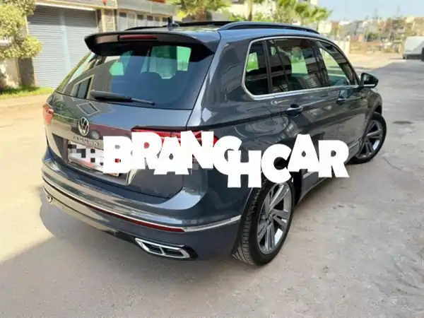 فولكس فاجن تيغوان R-LINE 2021 (ديوانة 2025) - المالك الأول، سقف بانورامي، نظافة استثنائية بالدار البيضاء!