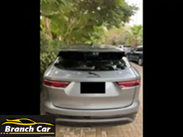 جاكوار F-PACE 2024 للبيع في الشروق | 24,000 كم فقط - فخامة وأداء لا يضاهى