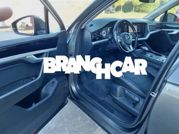 فولكس فاجن طوارق V6 موديل 2019 للبيع | SUV فاخرة بحالة ممتازة وجاهزة للانطلاق!