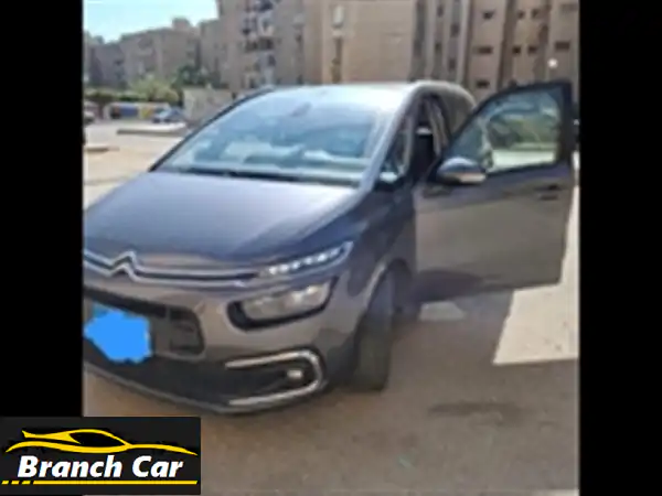 فرصة ذهبية: سيتروين C4 جراند بيكاسو 209 فابريكا ورخصة سنتين ونصف! سيارة عائلية بحالة ممتازة.