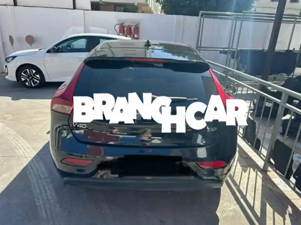 volvo v40d2