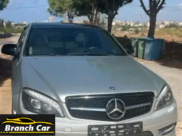 اقتنِ التاريخ: مرسيدس بنز S-Class 1971 الخضراء - كلاسيكية نادرة بلوحة مميزة!