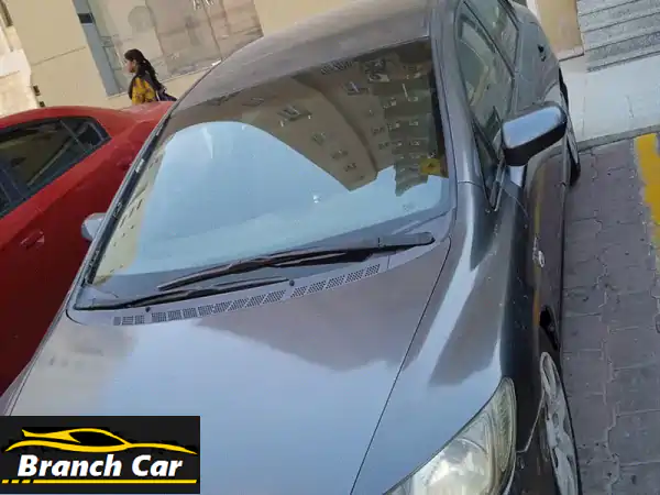فرصة ذهبية: هوندا سيفيك 2011 i-VTEC (رمادي) للبيع العاجل - مغادرة الكويت، لا تفوتها!