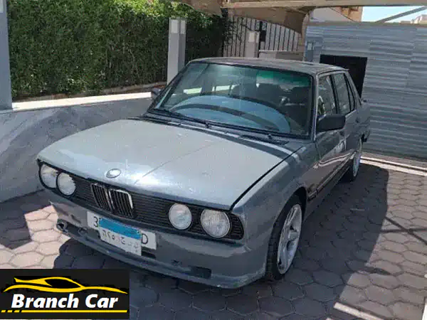 استكشف الأسطورة: BMW 520i موديل 1987 فضي - فبريكة دواخل،...