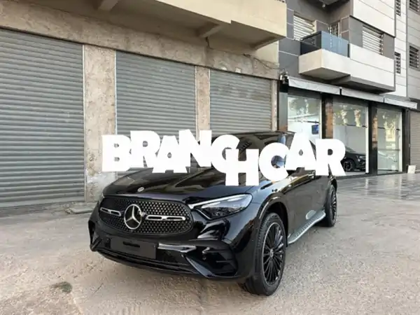 مرسيدس GLC 300 de 0 كم: الفخامة المطلقة بتقنيات...
