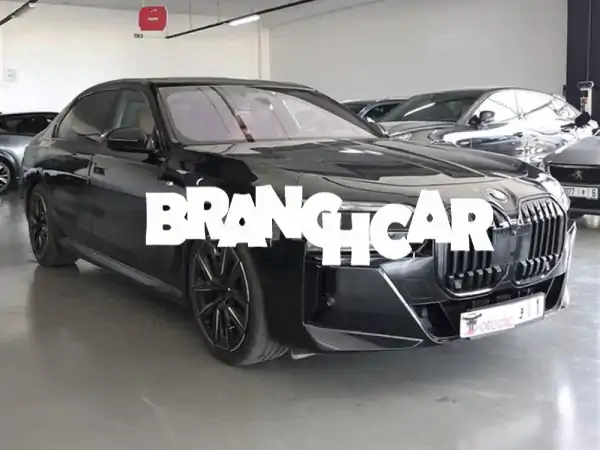 بي إم دبليو 740d xDrive M 2023: رفاهية وفخامة من المالك الأول | عرض أوتوكليك الحصري