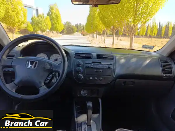 هوندا سيفيك 2002 بيضاء للبيع: سيارة اقتصادية...