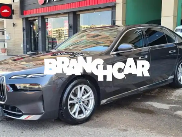 للبيع: BMW 740i XDrive Pure Excellence GT Drive - قمة الفخامة والأداء...