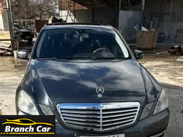 فرصة لا تعوض! مرسيدس E350 Elegance 2010 | مالك واحد | سقف بانوراما | حالة الوكالة.