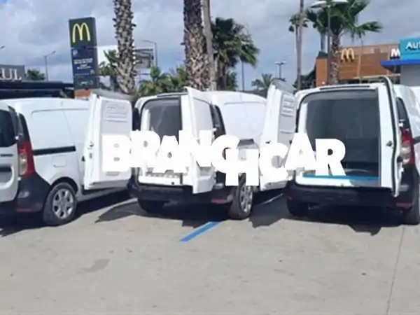 رينو كونغو للبيع: 10,000 كم فقط! سيارتك العملية...