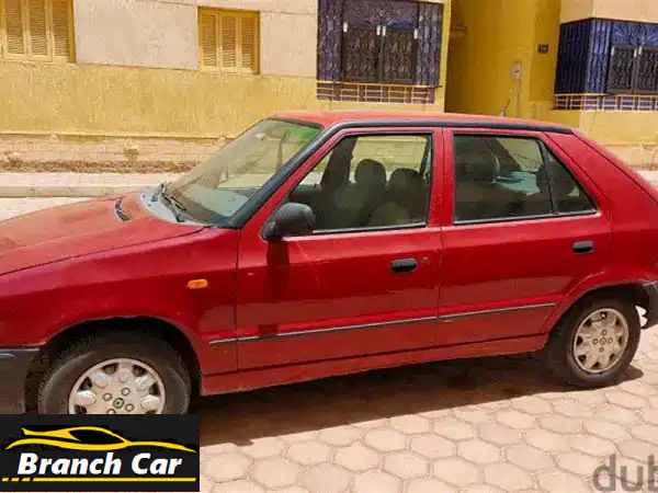 سكودا فيليشيا 1996 حمراء للبيع: امتلك الأصالة...