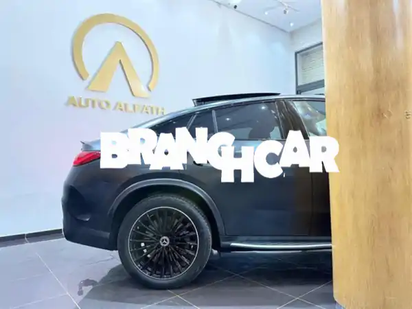 امتلك الفخامة: مرسيدس بنز GLC 300 de هجينة 2025 | ديزل...