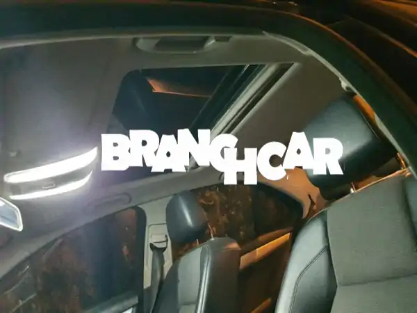 للبيع: Mercedes C 220 CDI Avantgarde 2012 | فخامة ديزل أوتوماتيك بأداء لا يُضاهى