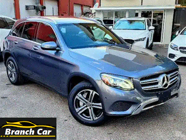 فرصة ذهبية: مرسيدس GLC 300 4MATIC موديل 2018 – بحالة المصنع! (كارفاكس نظيف، أزرق كحلي)