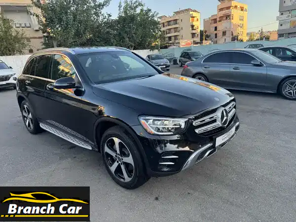 مرسيدس GLC 300 موديل 2020 فل أوبشن | أسود ملكي | Carfax نظيف...
