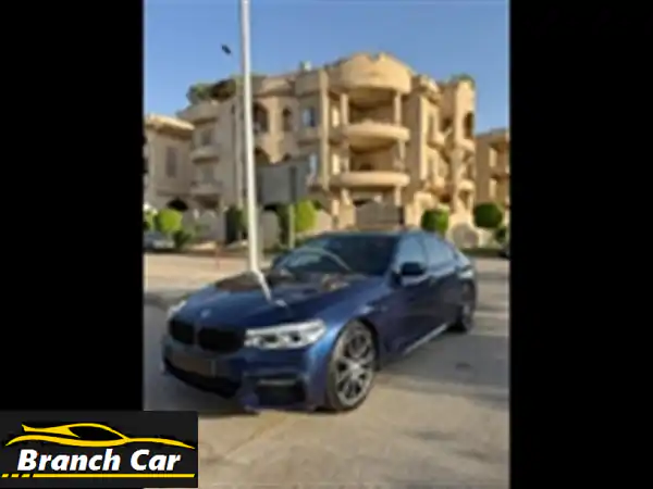 قيادة فاخرة بانتظارك: BMW 520i 2018 للبيع بالتجمع،...