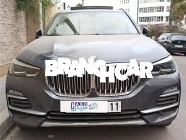 امتلك الفخامة والعملية: BMW X5 ديزل 2020 أوتوماتيك...