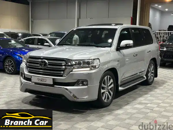 امتلك الفخامة والقوة! تويوتا لاندكروزر VXS 5.7 موديل 2016...