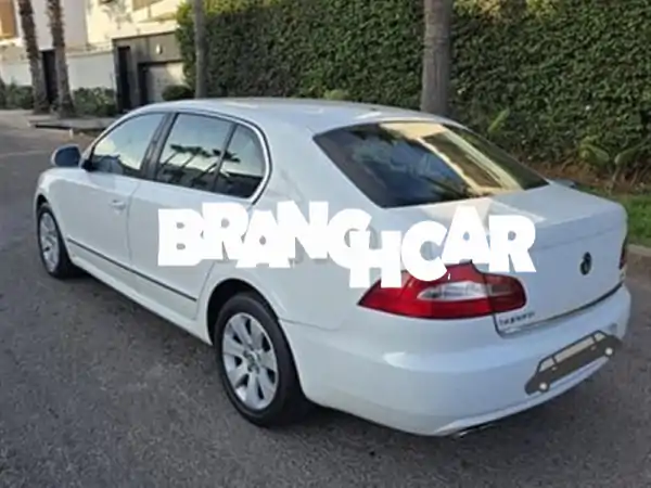 سكودا سوبيرب 2013 أوتوماتيك للبيع | اليد الأولى، حالة ممتازة، كاملة المواصفات