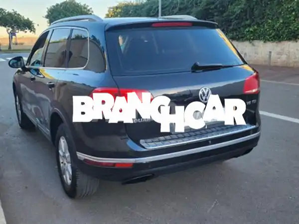 فرصة استثنائية: فولكس فاجن طوارق V6 TDI 2017 – فخامة وأداء دفع رباعي لا يضاهى!