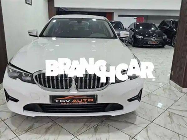 فرصة لا تعوض: BMW 318d 2021 توب أوبشن | فخامة وأداء استثنائيين
