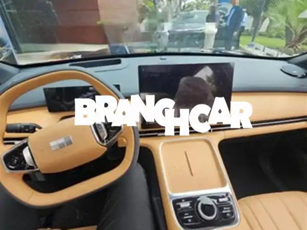 جيلي إكس 5 إيمي هايبرد PHEV: سيارة العائلة...