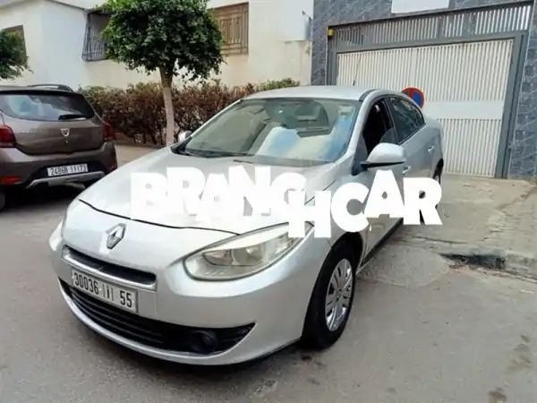 رينو فلوانس ديزل 2012 يدوية بالدار البيضاء: فرصة لا تُعوّض لسيارة اقتصادية ونظيفة!