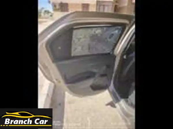 فرصة ذهبية: رينو لوجان للبيع - فابريكا (ما عدا...
