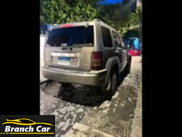 جيب شيروكي 2010 للبيع بمصر الجديدة: أسطورة الطرقات بانتظارك!